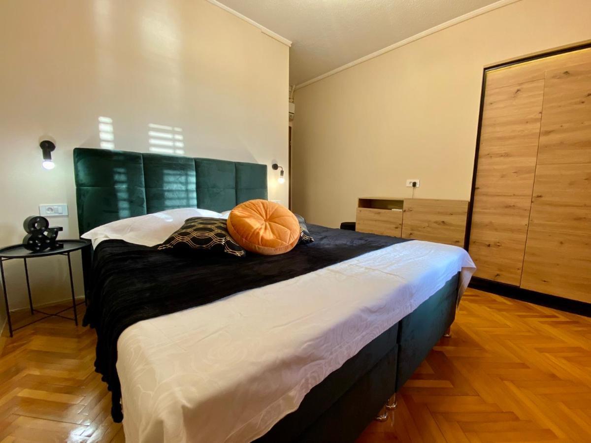 Apartements And Rooms Next To The Sea - Belveder Rab Supetarska Draga Esterno foto