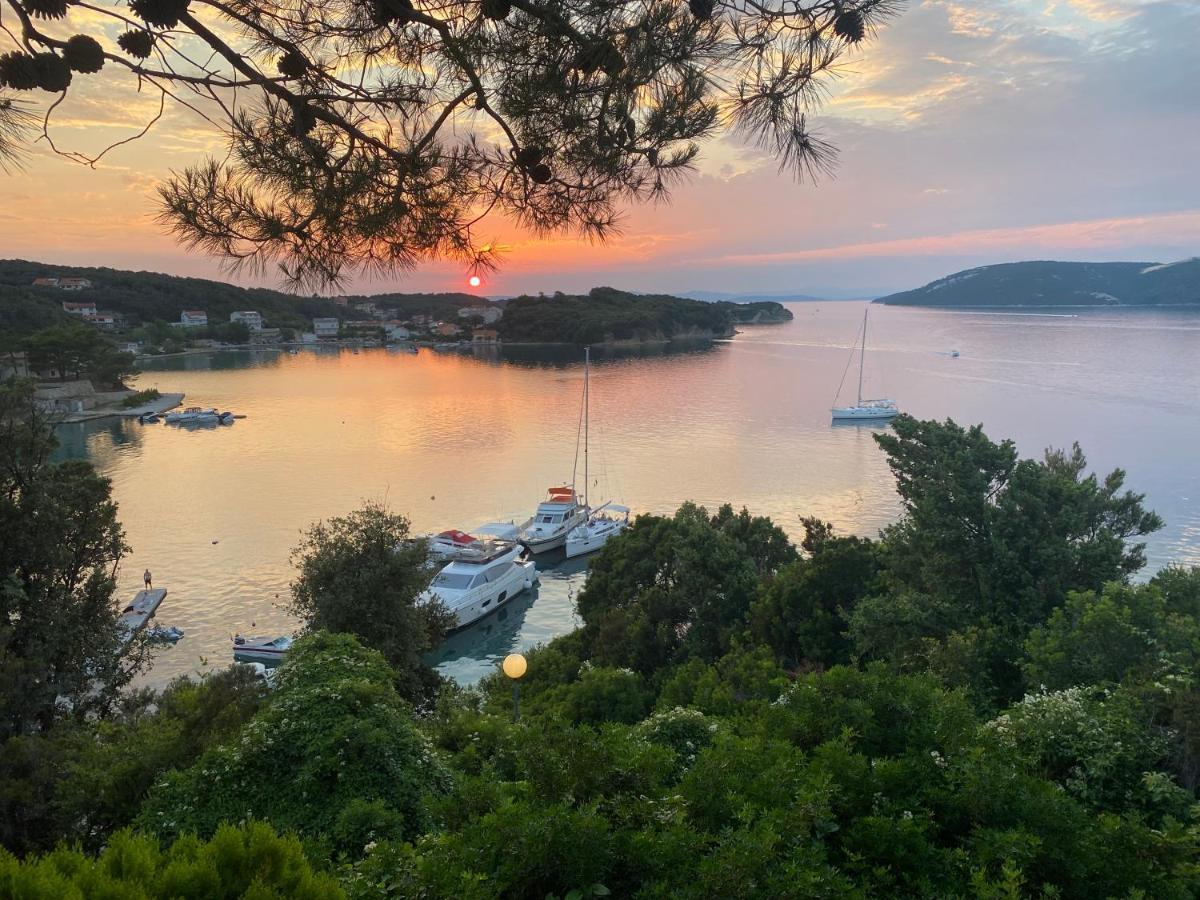 Apartements And Rooms Next To The Sea - Belveder Rab Supetarska Draga Esterno foto