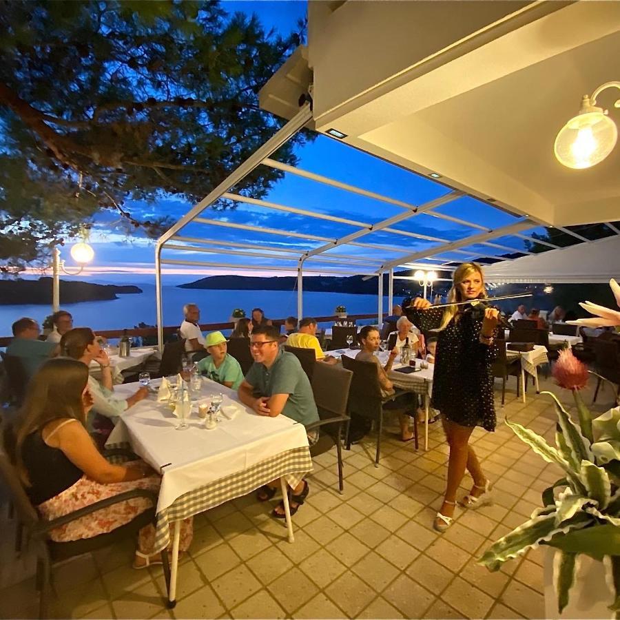 Apartements And Rooms Next To The Sea - Belveder Rab Supetarska Draga Esterno foto